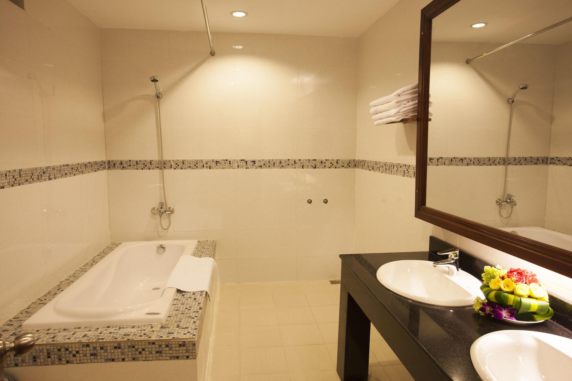 Anh Dao Mekong 2 Hotel Cần Thơ Extérieur photo